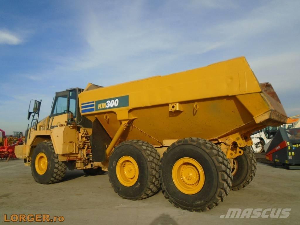 Komatsu HM300-2 Liigendraamiga pinnaseveokid