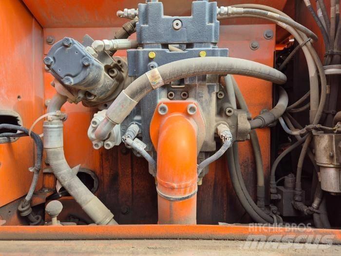 Doosan DX210WA Ratasekskavaatorid
