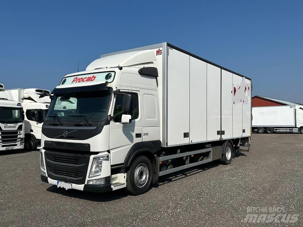 Volvo FM serie 3801 Furgoonautod