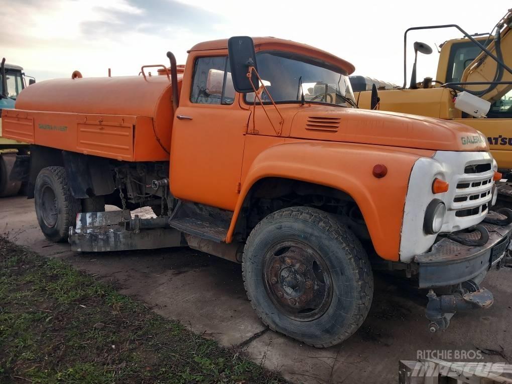 ZIL 130 PM130 Muu