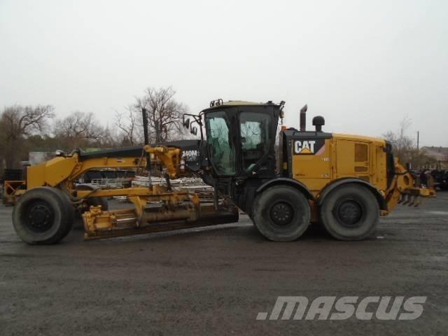CAT 140 M 2 AWD Greiderid