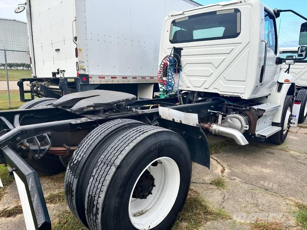 International MV607 Sadulveokid