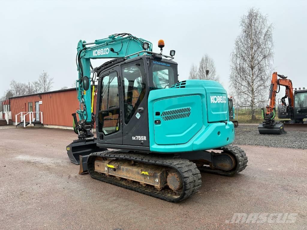 Kobelco SK75SR-7 Väikeekskavaatorid 7t-12t
