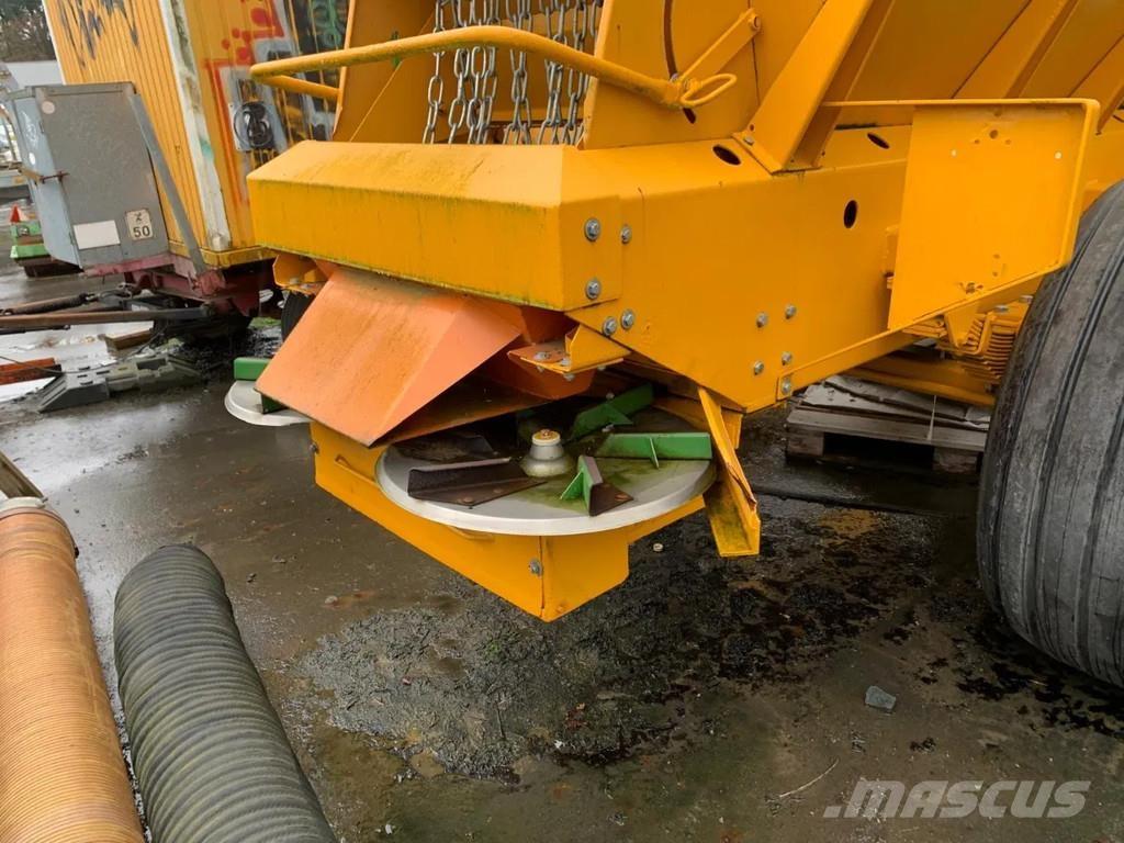 Bredal  Mineraalväetise laoturid