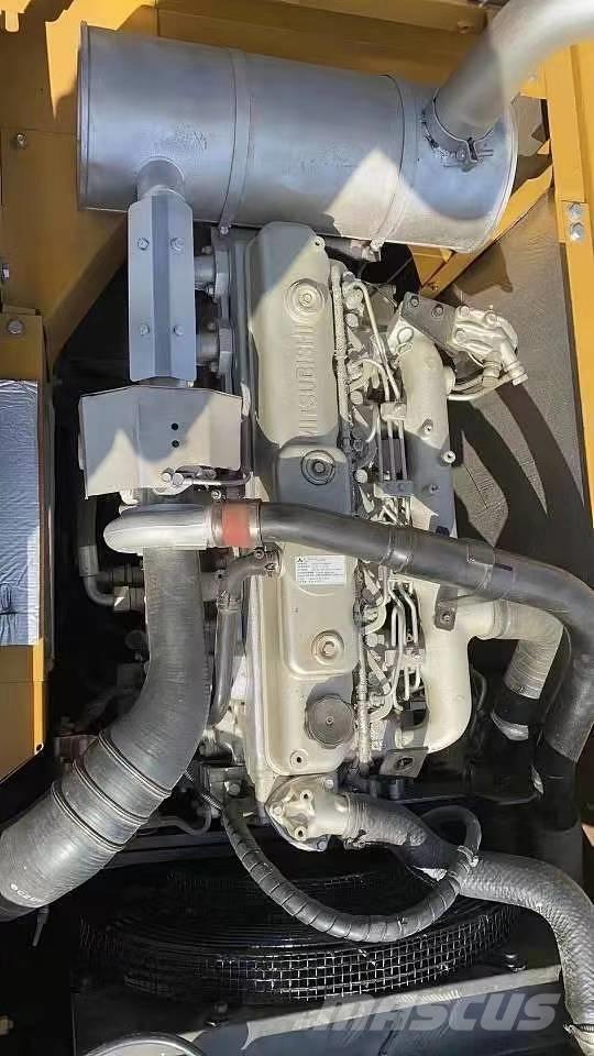 Sany SY 215 Roomikekskavaatorid