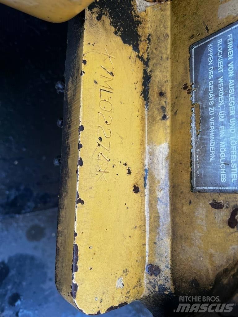 CAT FOR PARTS M 315 Ratasekskavaatorid