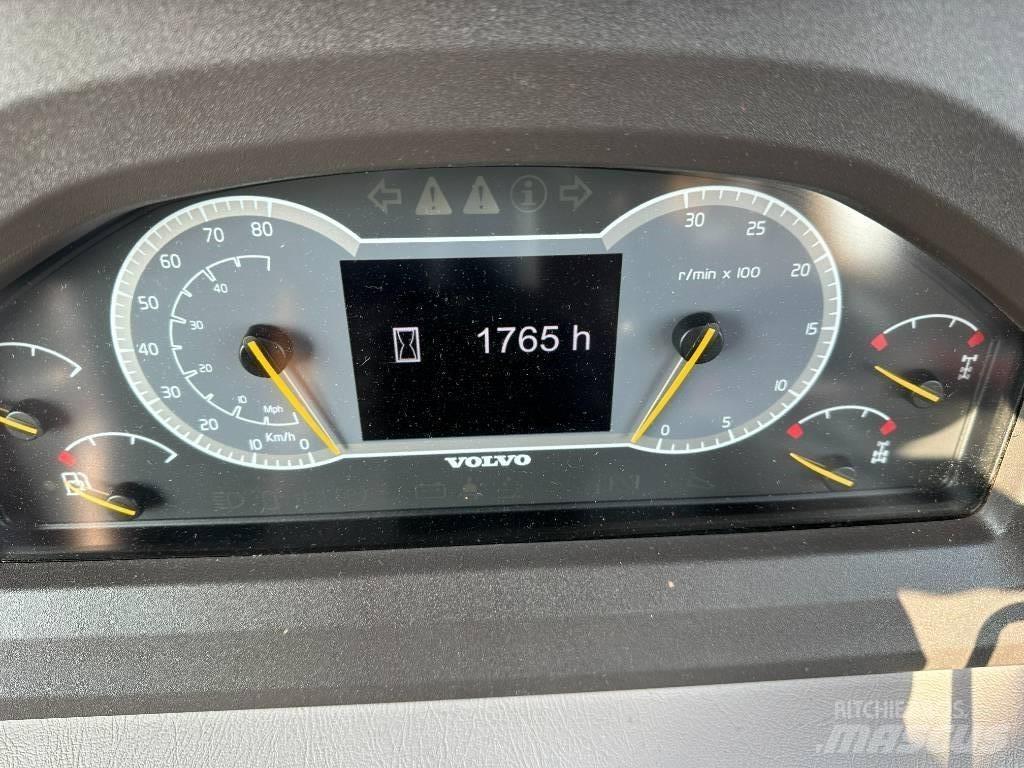 Volvo A 30 G Liigendraamiga pinnaseveokid