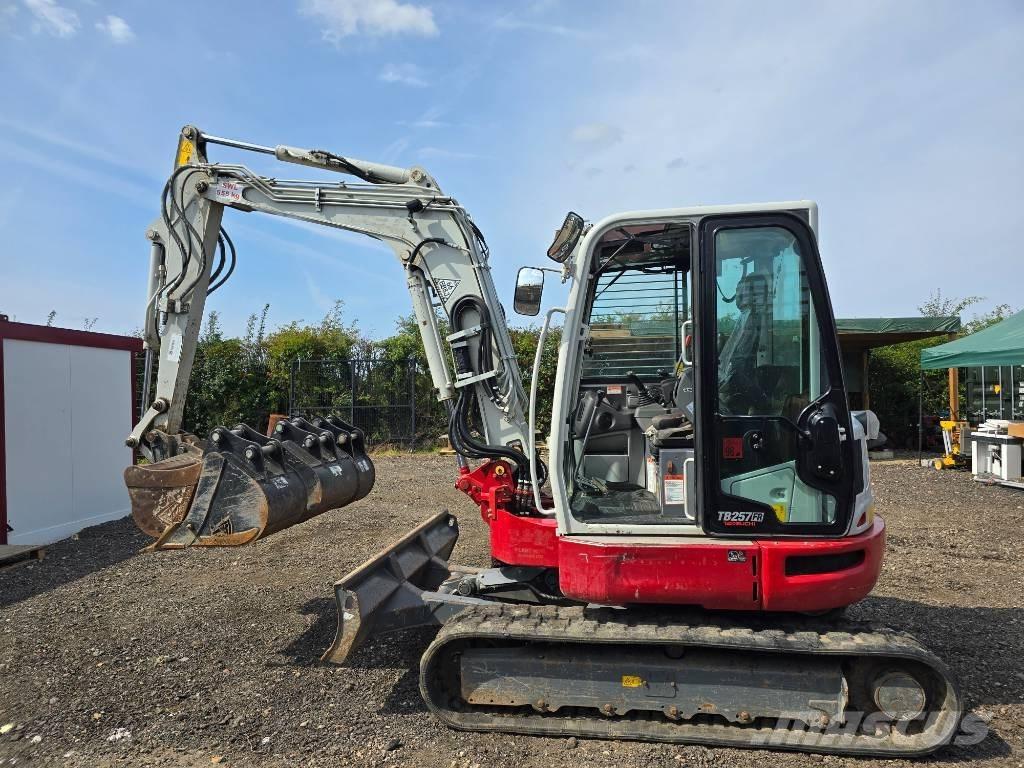 Takeuchi TB 257 FR Miniekskavaatorid < 7 t