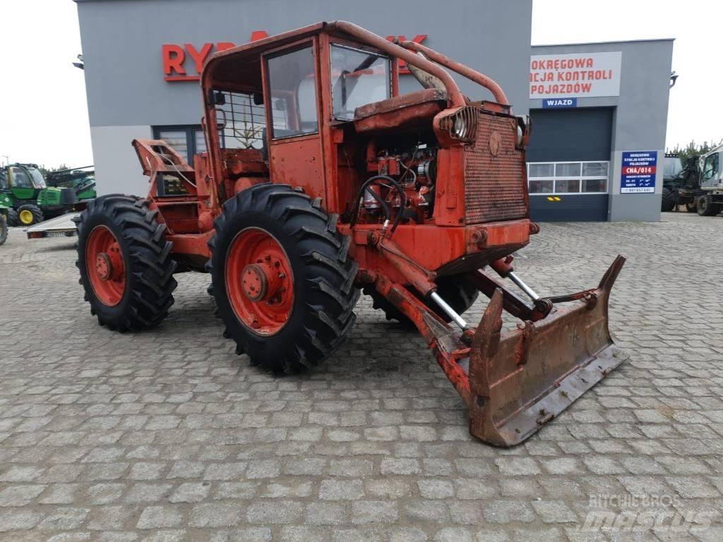 LKT 80 Väljaveotraktorid