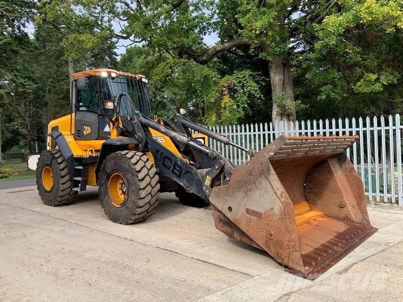 JCB 437 HT Rataslaadurid
