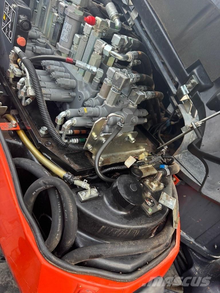 Kubota KX 080-4 Väikeekskavaatorid 7t-12t