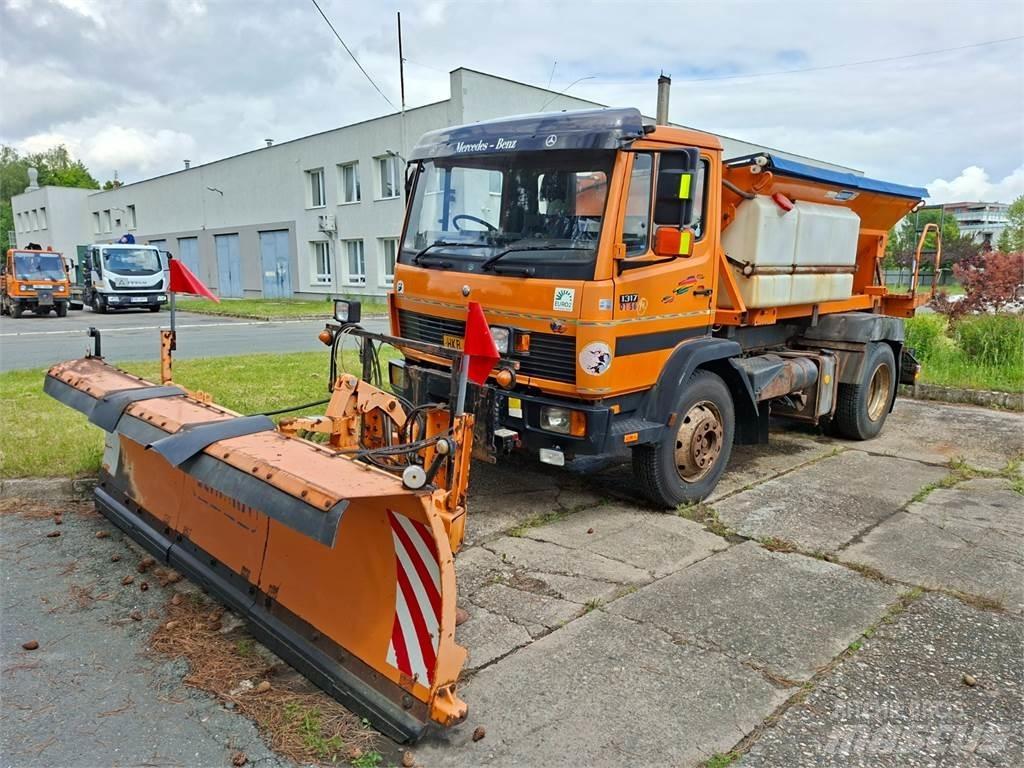 Mercedes-Benz 1317 Raamautod