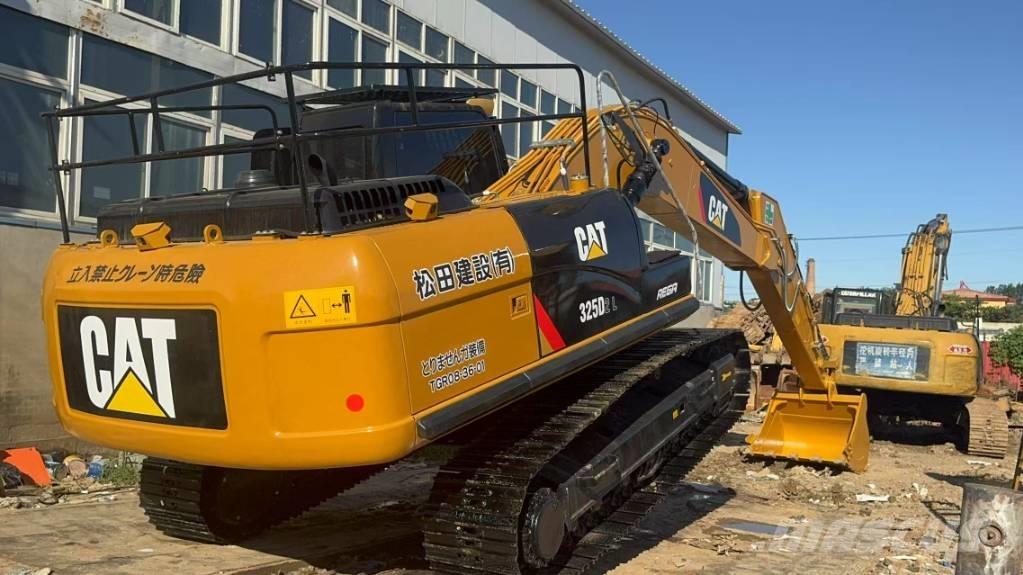 CAT 325 D L Roomikekskavaatorid