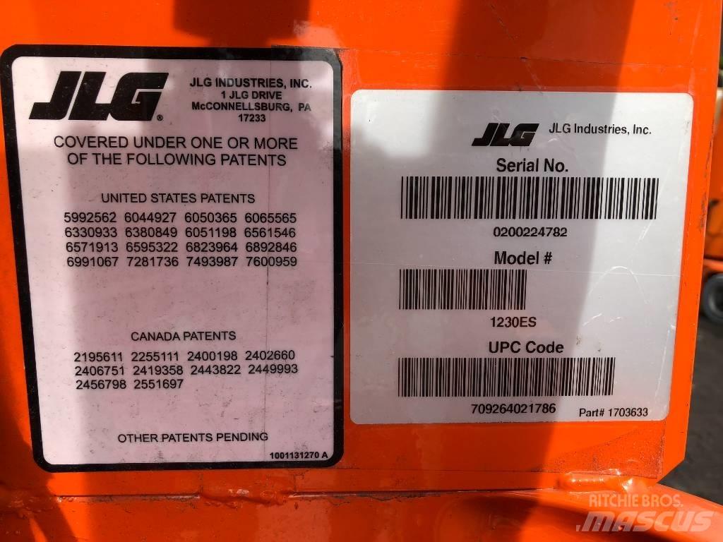 JLG 1230ES      V-3373 Vertikaalsed mast tõstukid