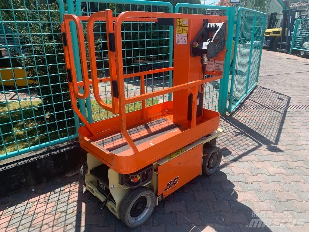 JLG 1230ES      V-3373 Vertikaalsed mast tõstukid