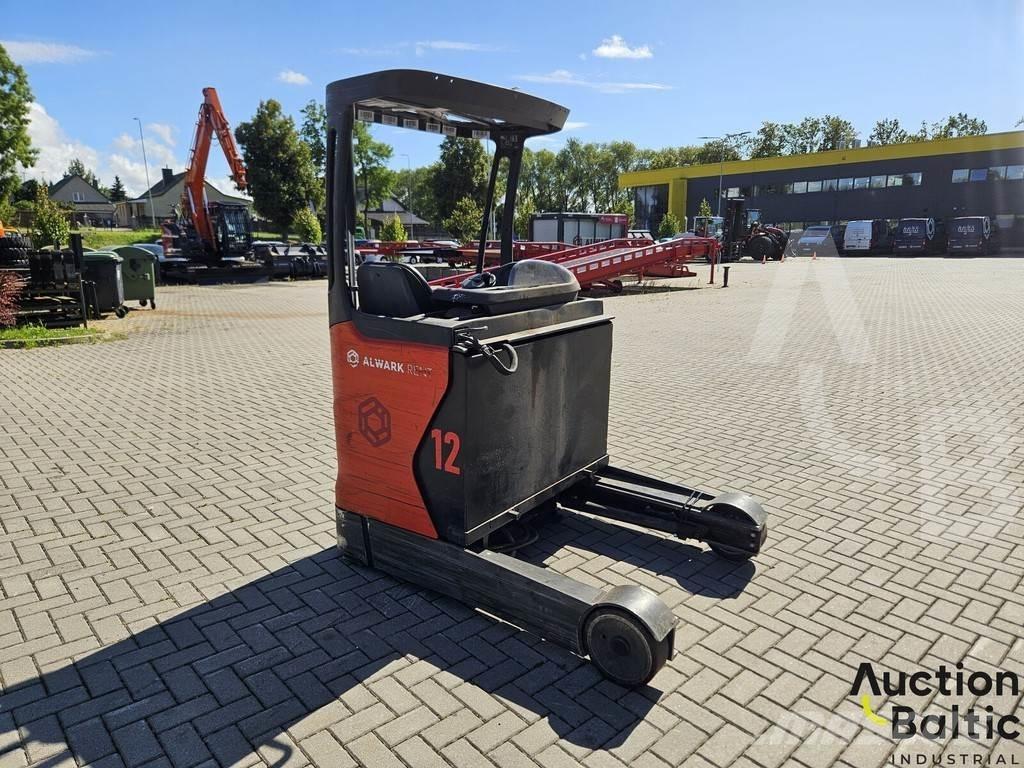 Linde R14-01 Keskmise kõrgusega komplekteerimistõstukid