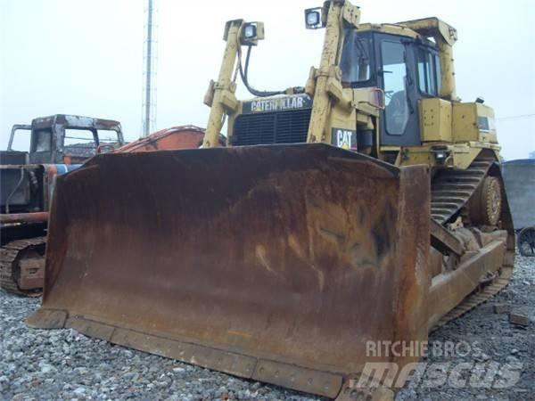 CAT D 9 R Buldooserid