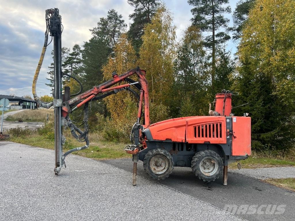 Sandvik DC 125R Vertikaalsed puurmasinad