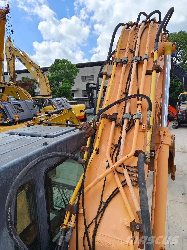 Hyundai R305LC-7 Roomikekskavaatorid