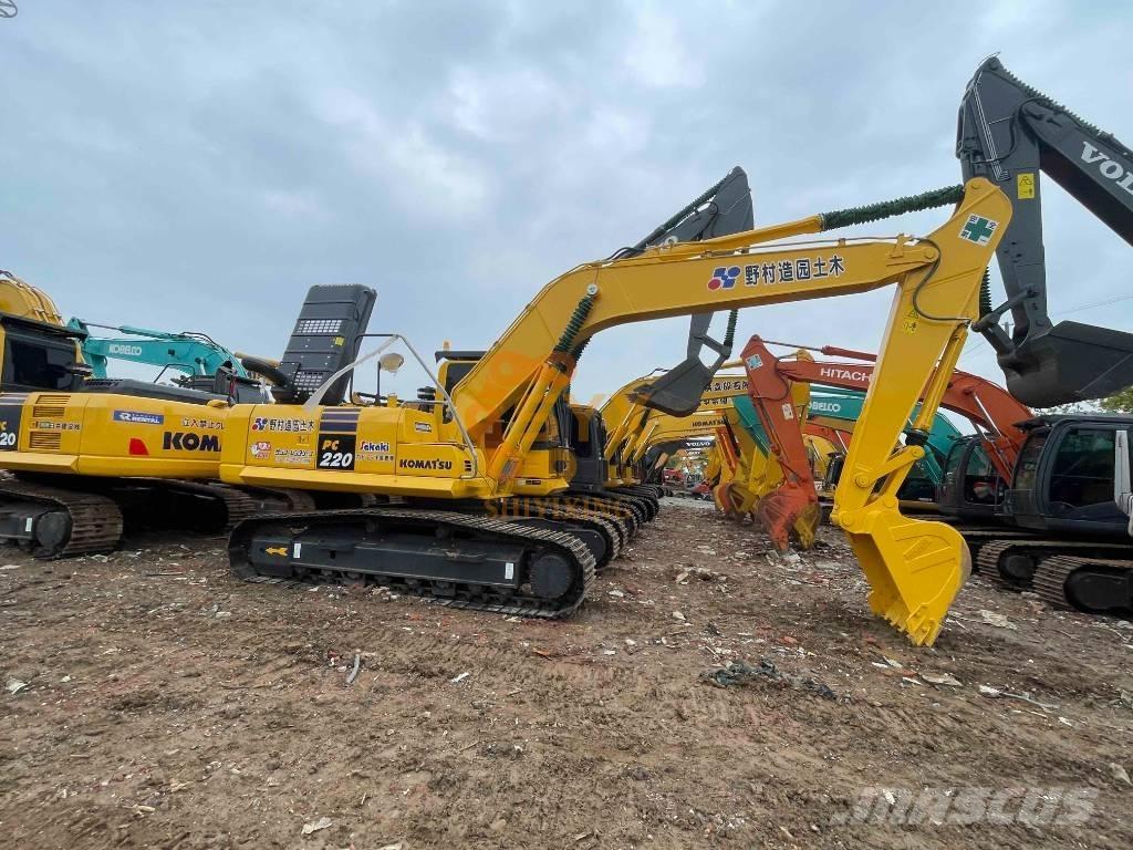 Komatsu PC 220-8N1 Roomikekskavaatorid