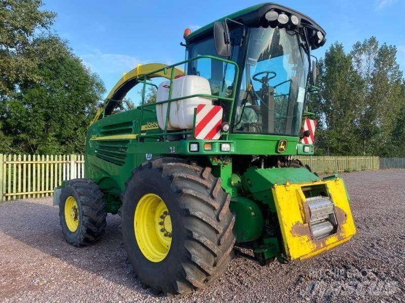 John Deere 7400 Silokombainid