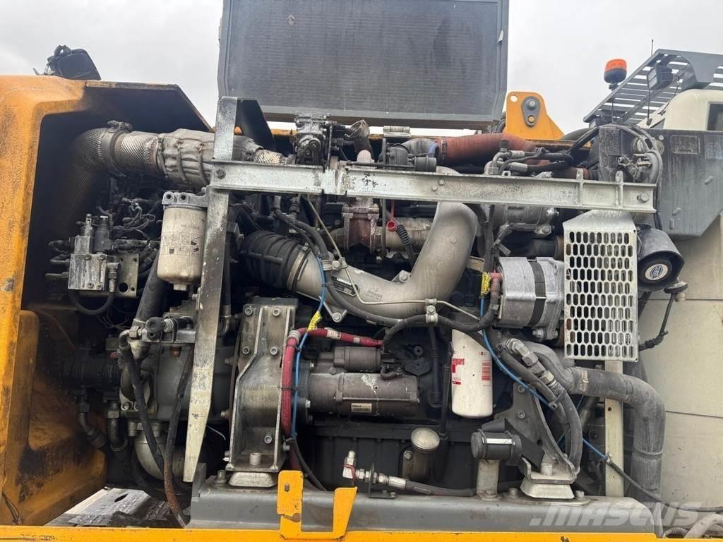 Liebherr LH 22 M Materjalikäitlusmasinad