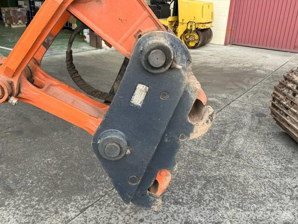 Hitachi ZX 210 LC-6 Roomikekskavaatorid