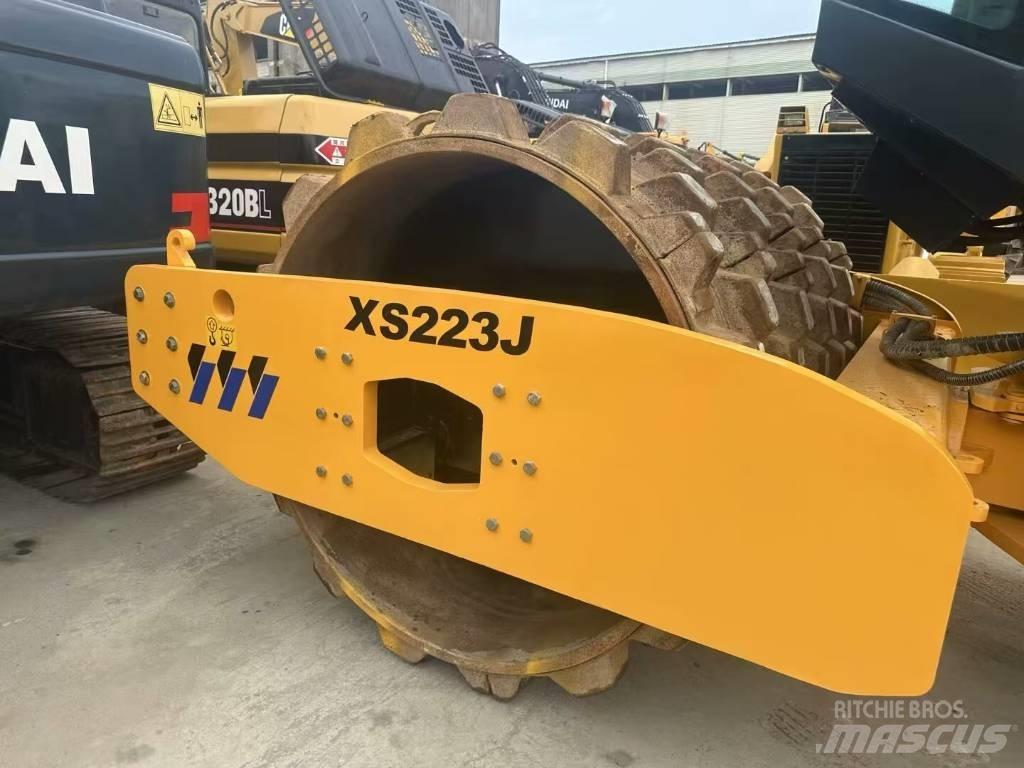 XCMG XS 223 J Ühe trumliga rullid