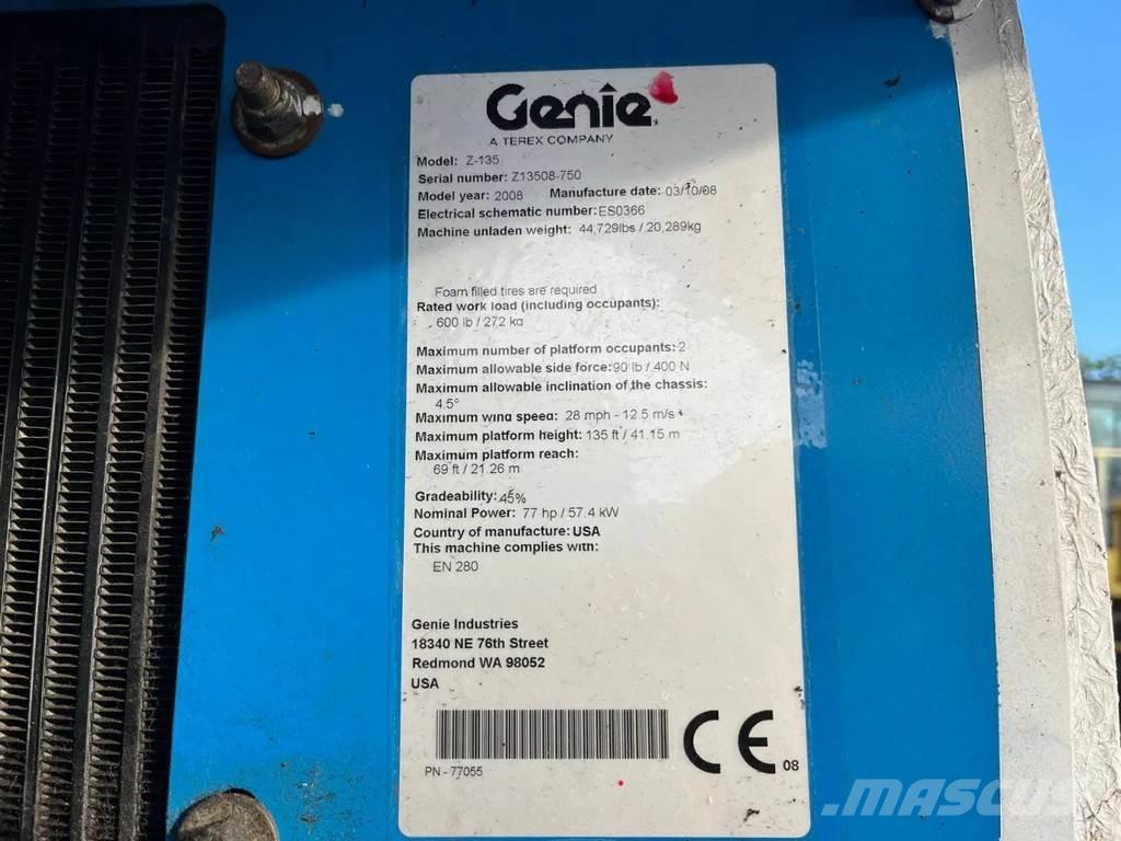 Genie Z-135 Iseliikuvad poomtõstukid