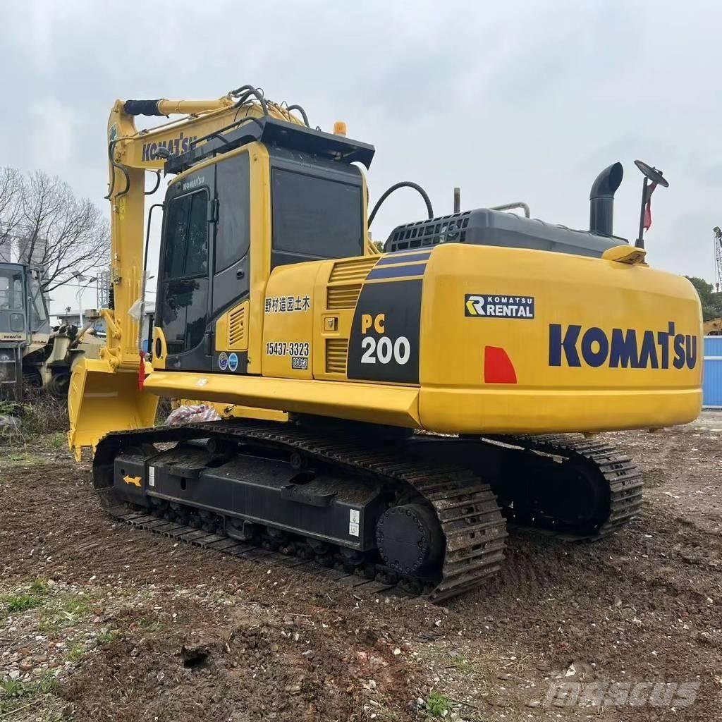 Komatsu pc200-8 Roomikekskavaatorid