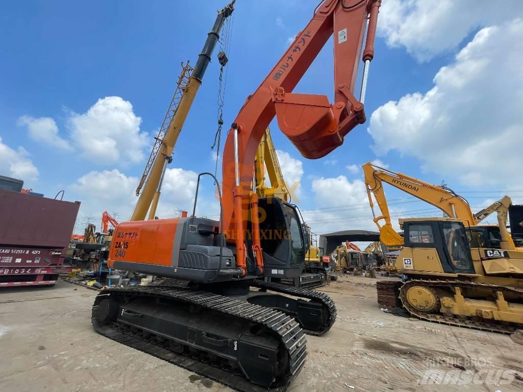 Hitachi ZX 240 Roomikekskavaatorid