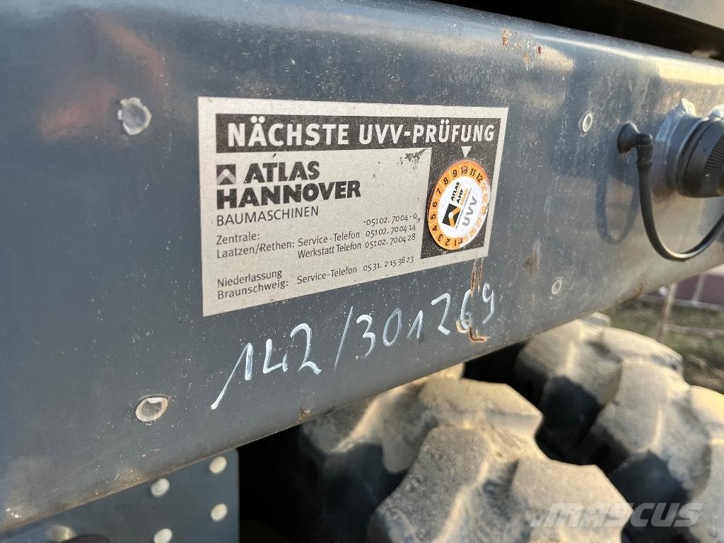 Atlas 140 W Ratasekskavaatorid