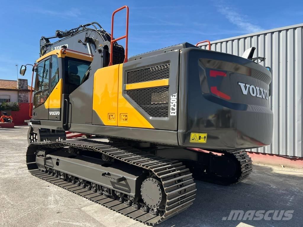 Volvo EC 250 EL Roomikekskavaatorid