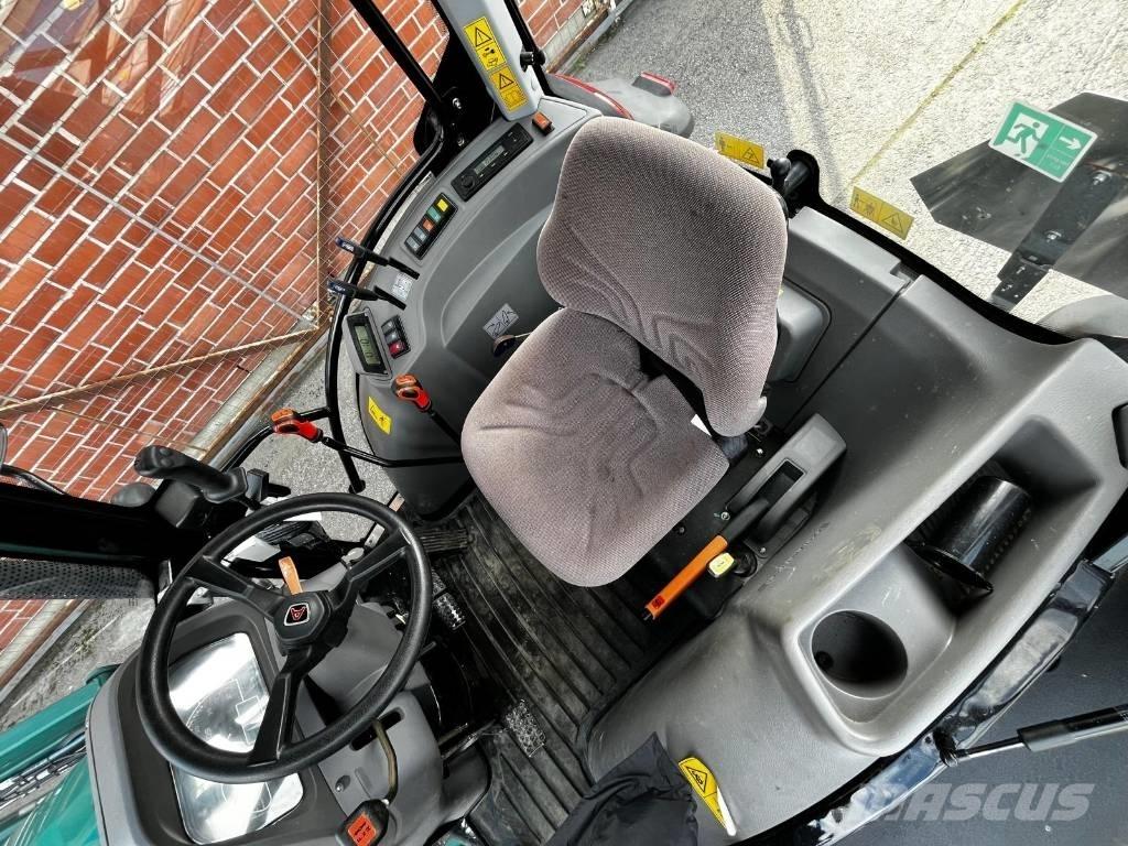 Arbos 3075 Kompakttraktorid