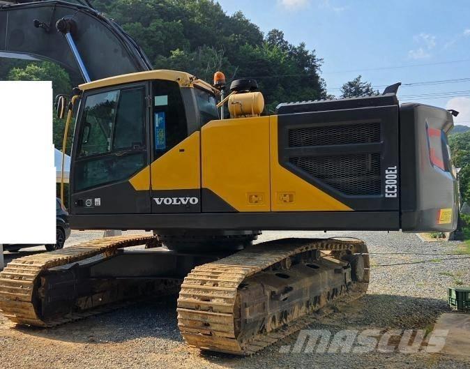 Volvo EC 300 EL Roomikekskavaatorid
