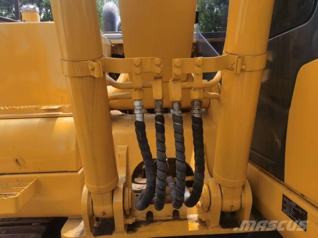Komatsu PC 130 Roomikekskavaatorid