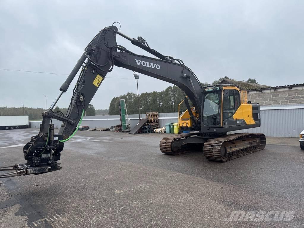 Volvo EC 220 E Roomikekskavaatorid