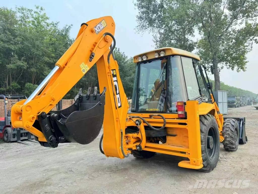 JCB 3 CX Ekskavaatorlaadurid