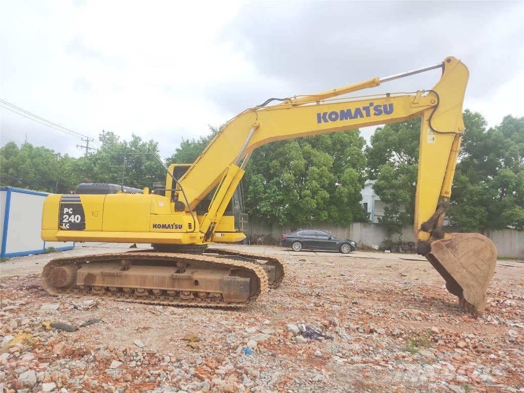 Komatsu PC 240 LC-8 Roomikekskavaatorid