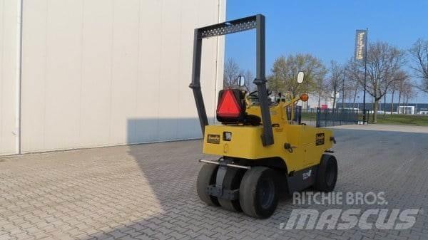 Sakai TS 160 Pneumorehvidega rullid