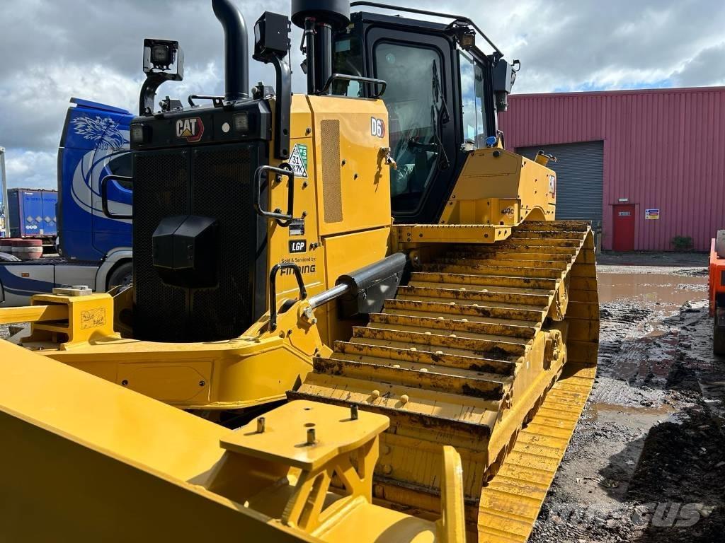 CAT D 6 LGP Buldooserid