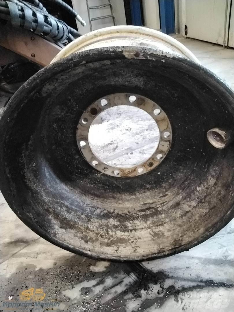 Sampo Hr46x 15x28 Rehvid, rattad ja veljed