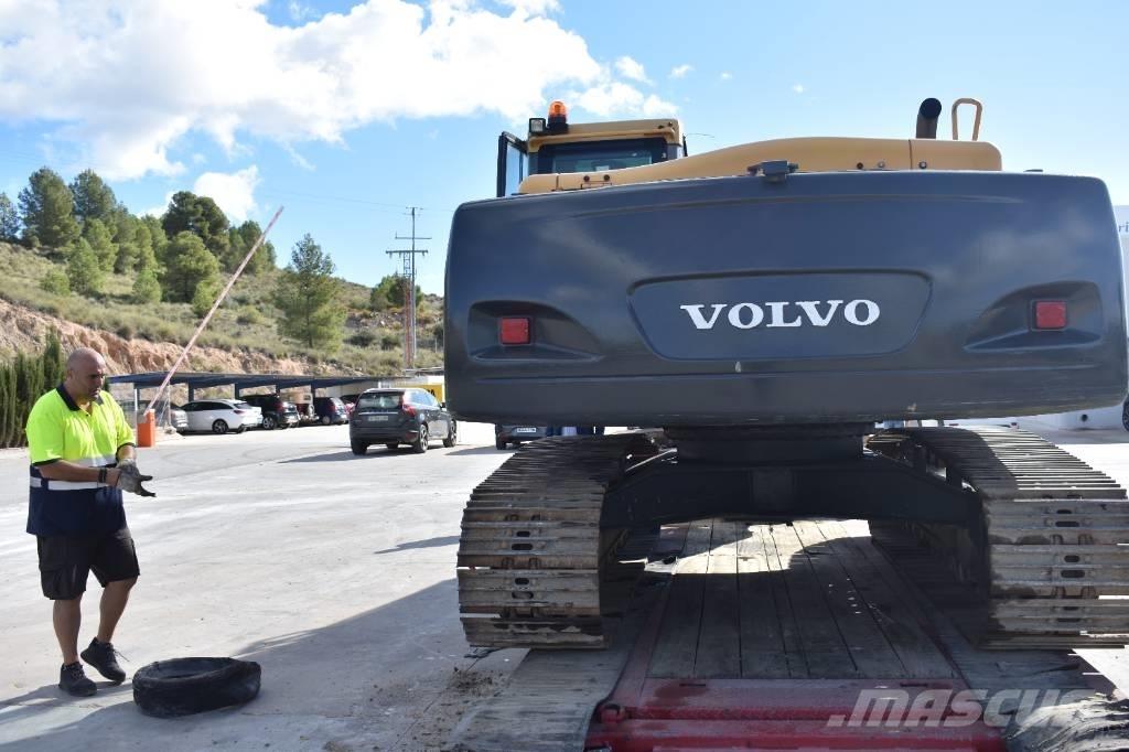 Volvo EC 240 C N L Roomikekskavaatorid