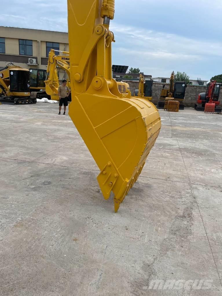 Komatsu pc220-7 Roomikekskavaatorid