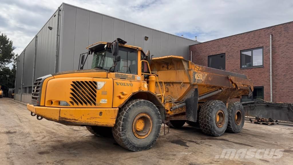 Volvo A 25 D Liigendraamiga pinnaseveokid
