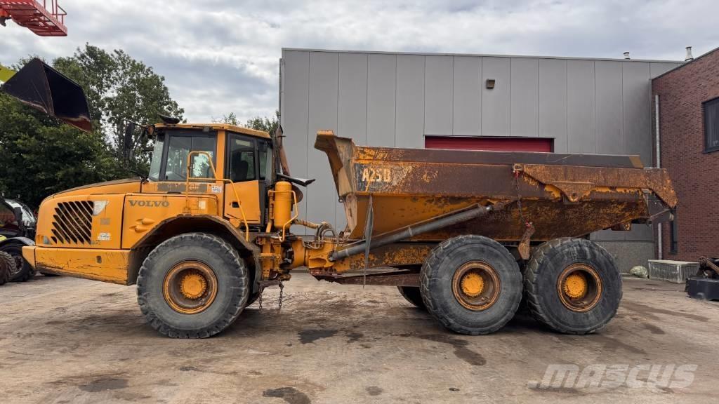 Volvo A 25 D Liigendraamiga pinnaseveokid