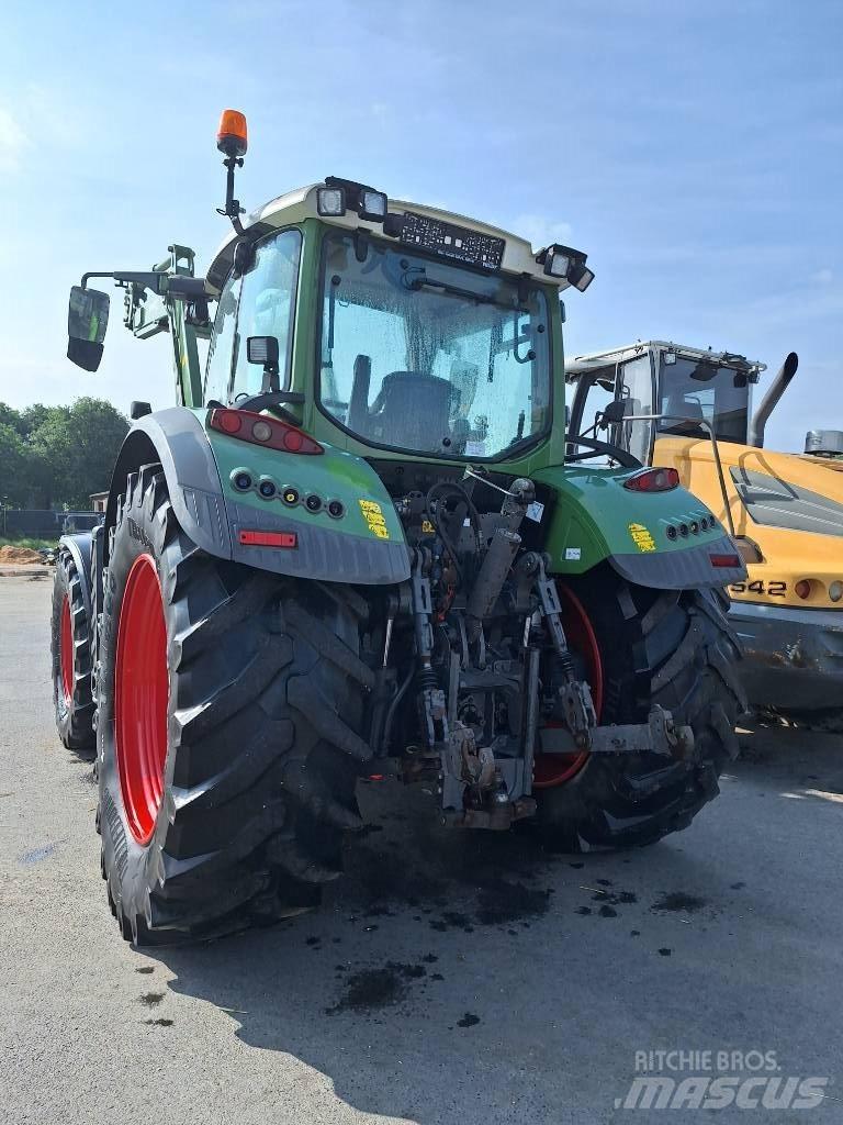 Fendt 718 Vario Traktorid