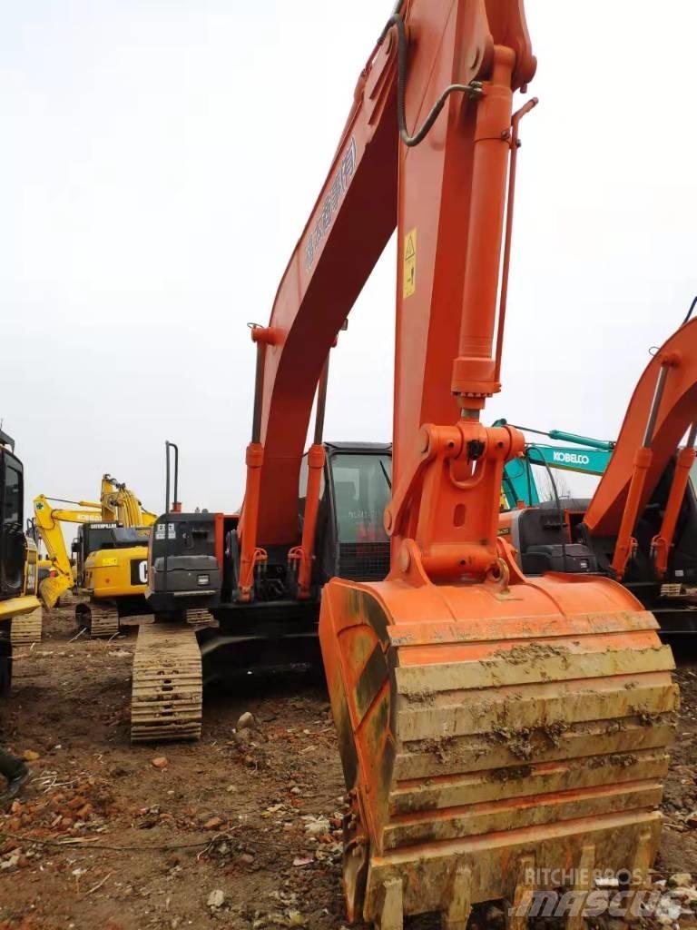 Hitachi ZX 240 H Roomikekskavaatorid