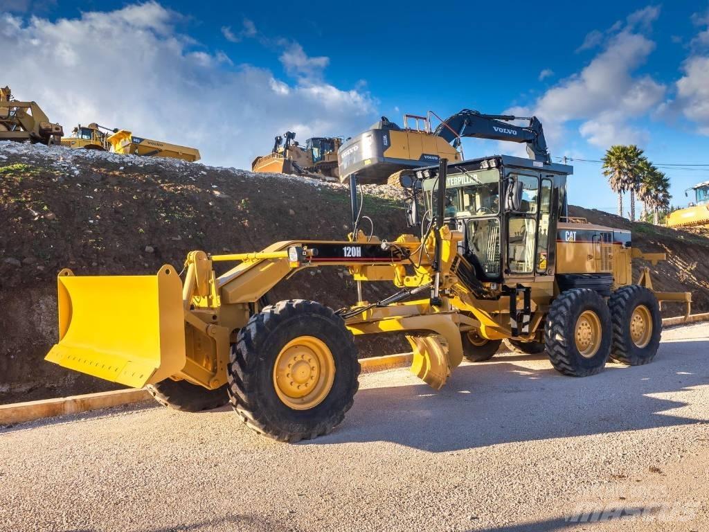CAT 120 H VHP Greiderid