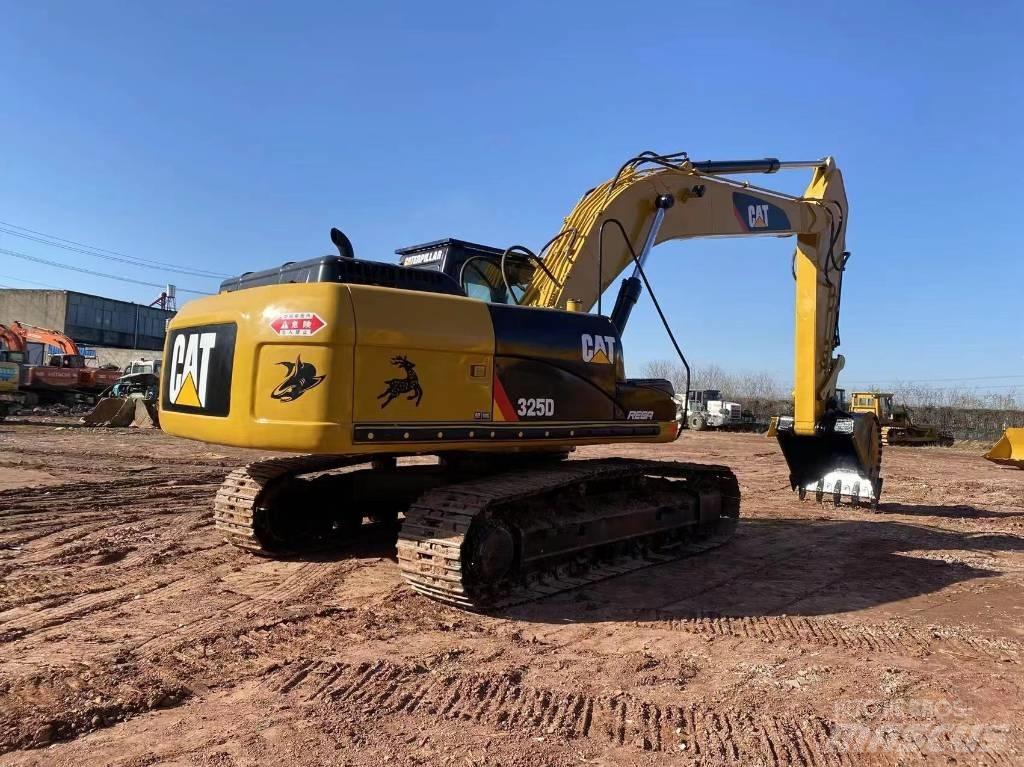 CAT 325 D L Roomikekskavaatorid